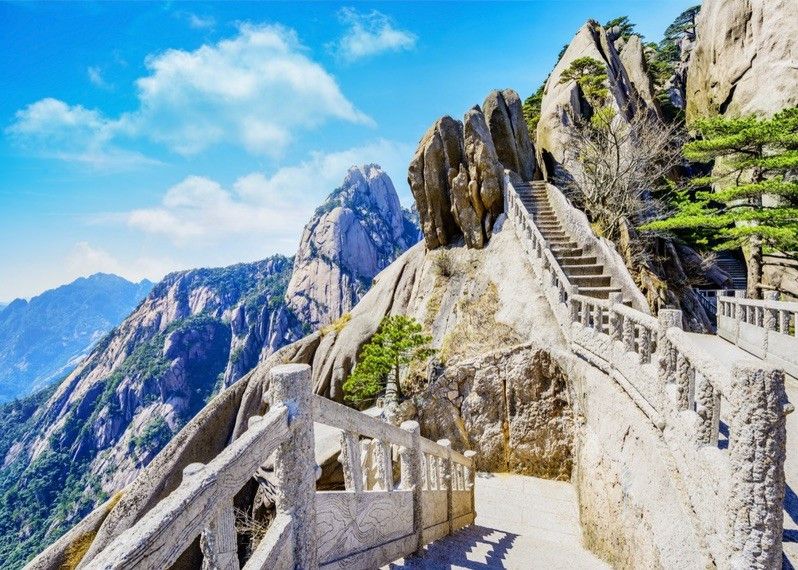 Lo spettacolare paesaggio dello Huangshan. ©aphotostory/Shutterstock