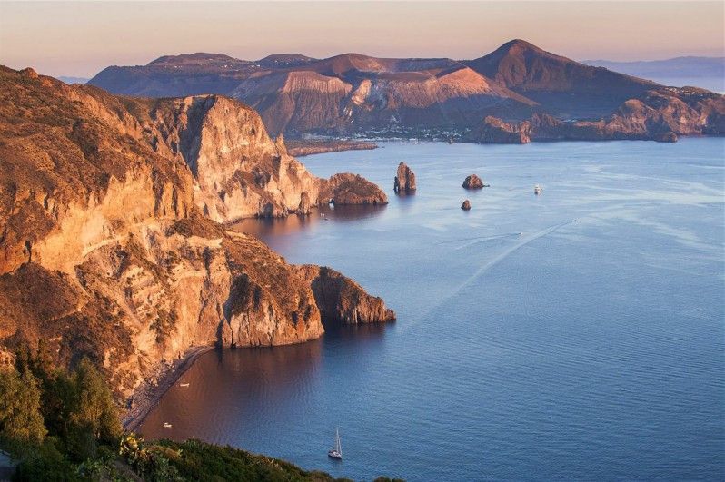 Eolie, isole da scoprire