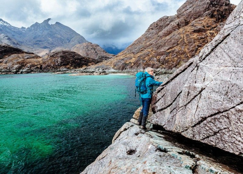 Loch Coruisk, un remoto lago circondato dalle vette più elevate delle Cuillin Hills, Scozia. ©Peter Burnett/Getty Images