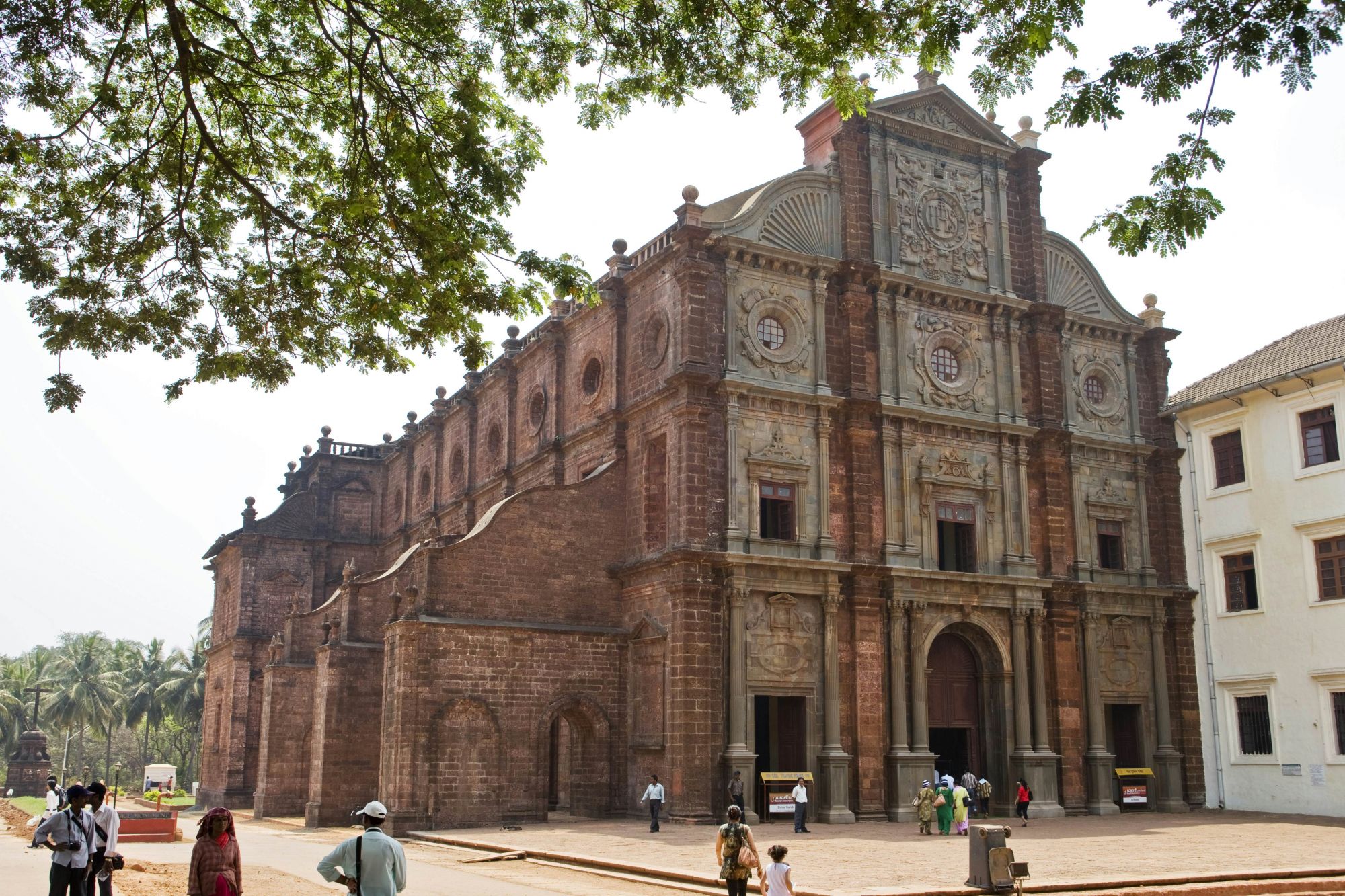 La Basilica de Bom Jesus a Old Goa. © Greg Elms/Lonely Planet