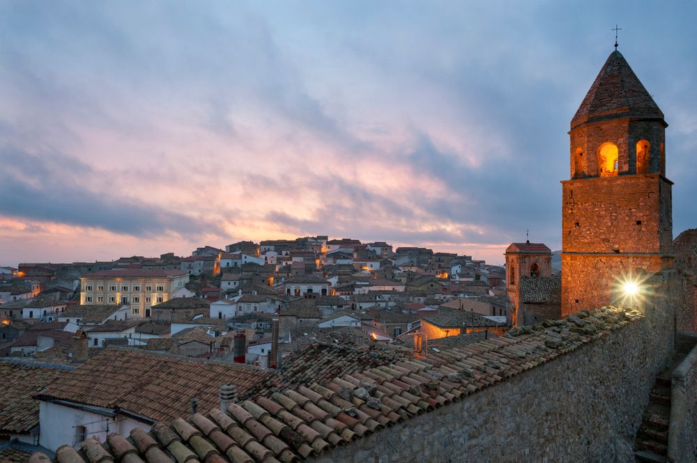Crepuscolo a Bovino. Credits Dionisio iemma / Shutterstock