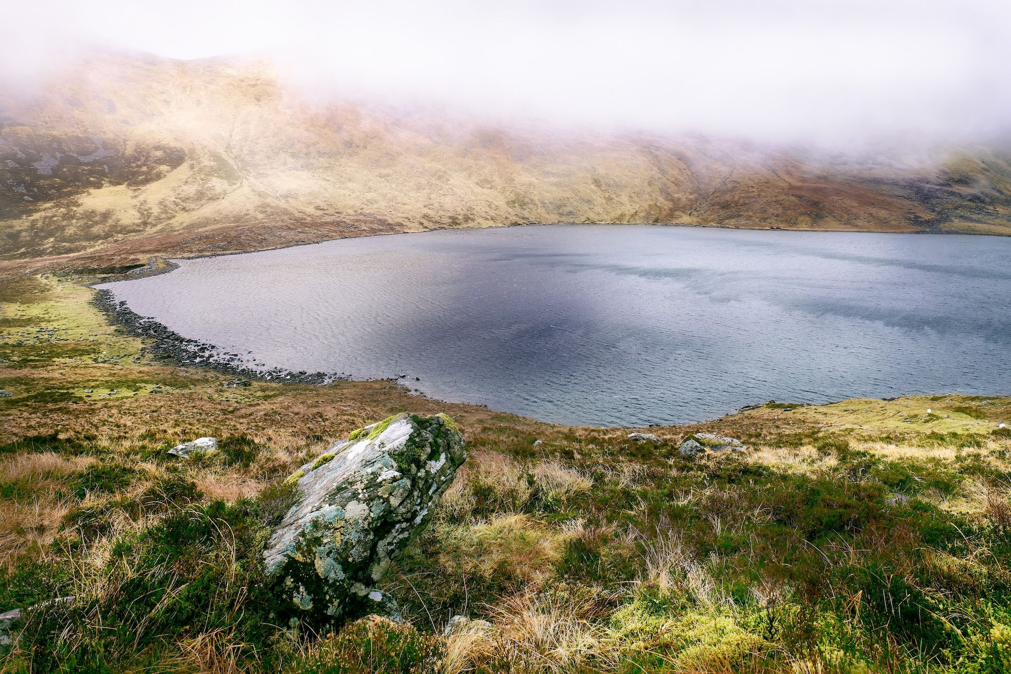 Prendetevi del tempo per passeggiare tra i laghi ©Alex Konon   /Shutterstock