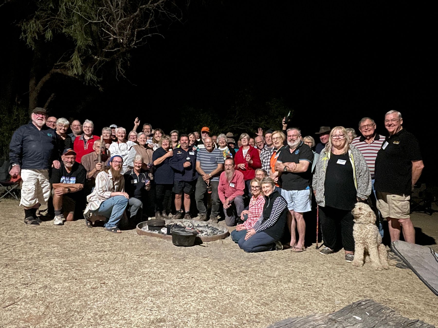 Volontari di Farina, un villaggio fantasma in Australia che si anima due mesi l’anno attizzando le braci di una storica panetteria sotterranea