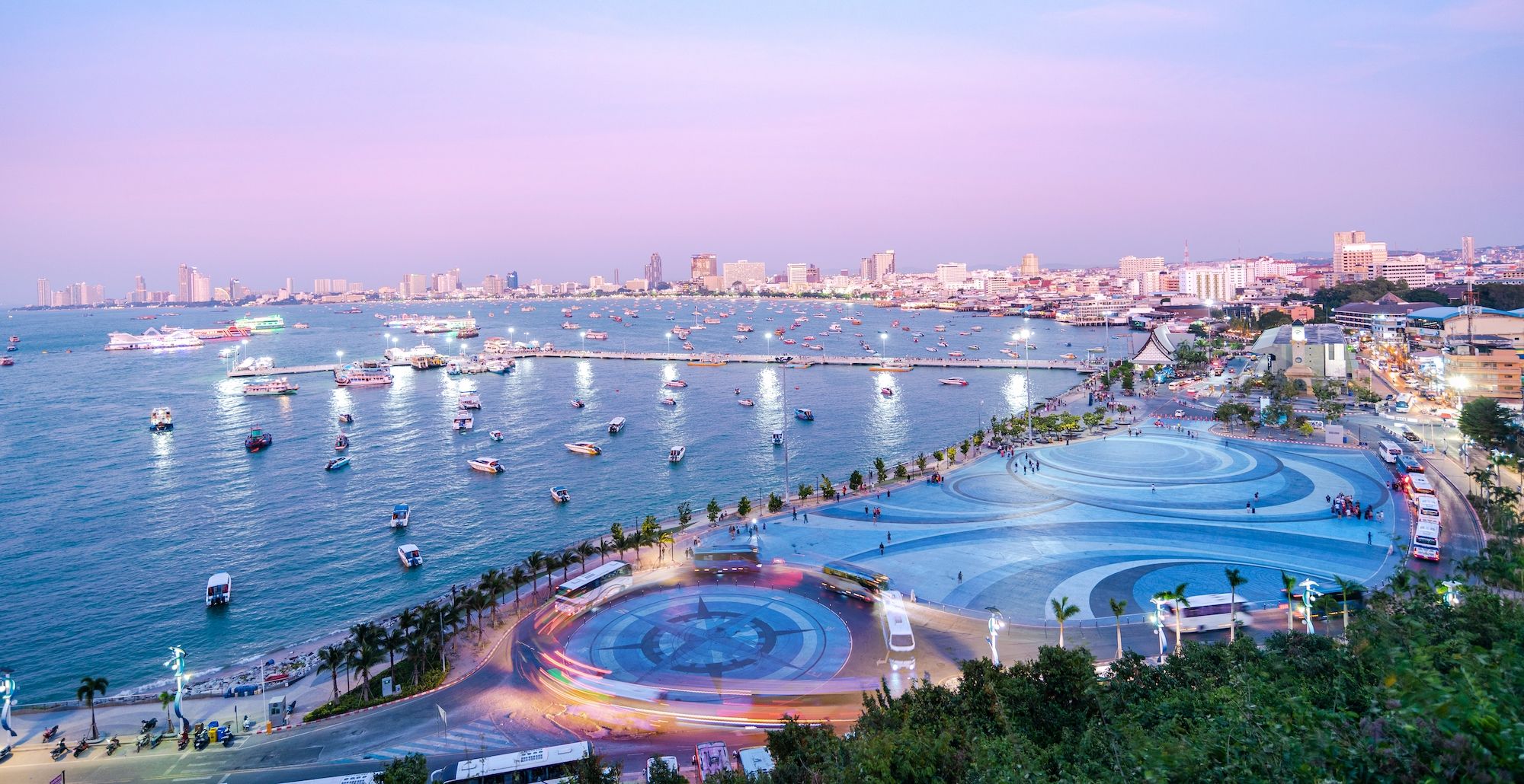 Vista su Pattaya Beach, Thailandia ©Pinglabel