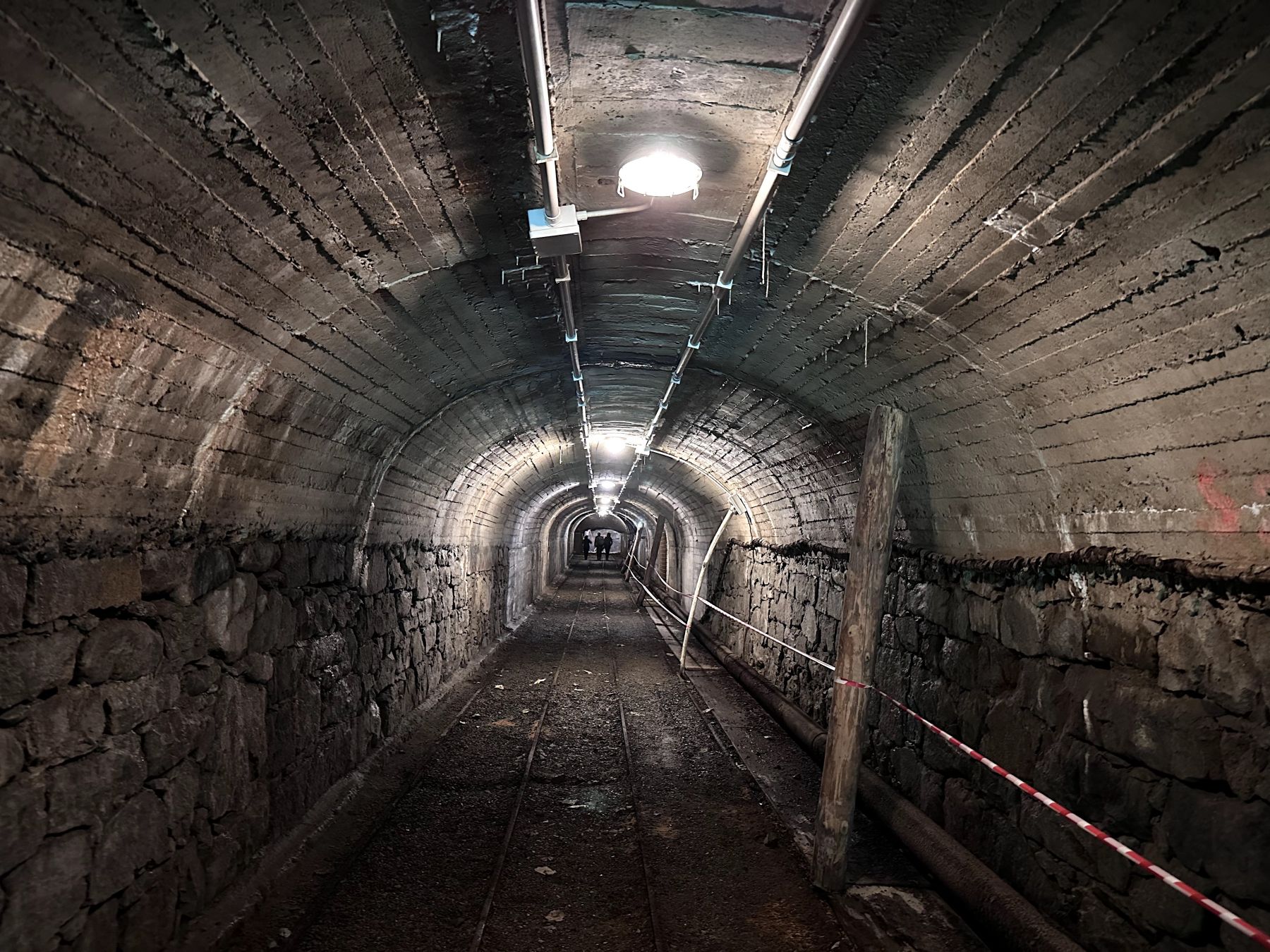 Una galleria delle miniere di Traversella