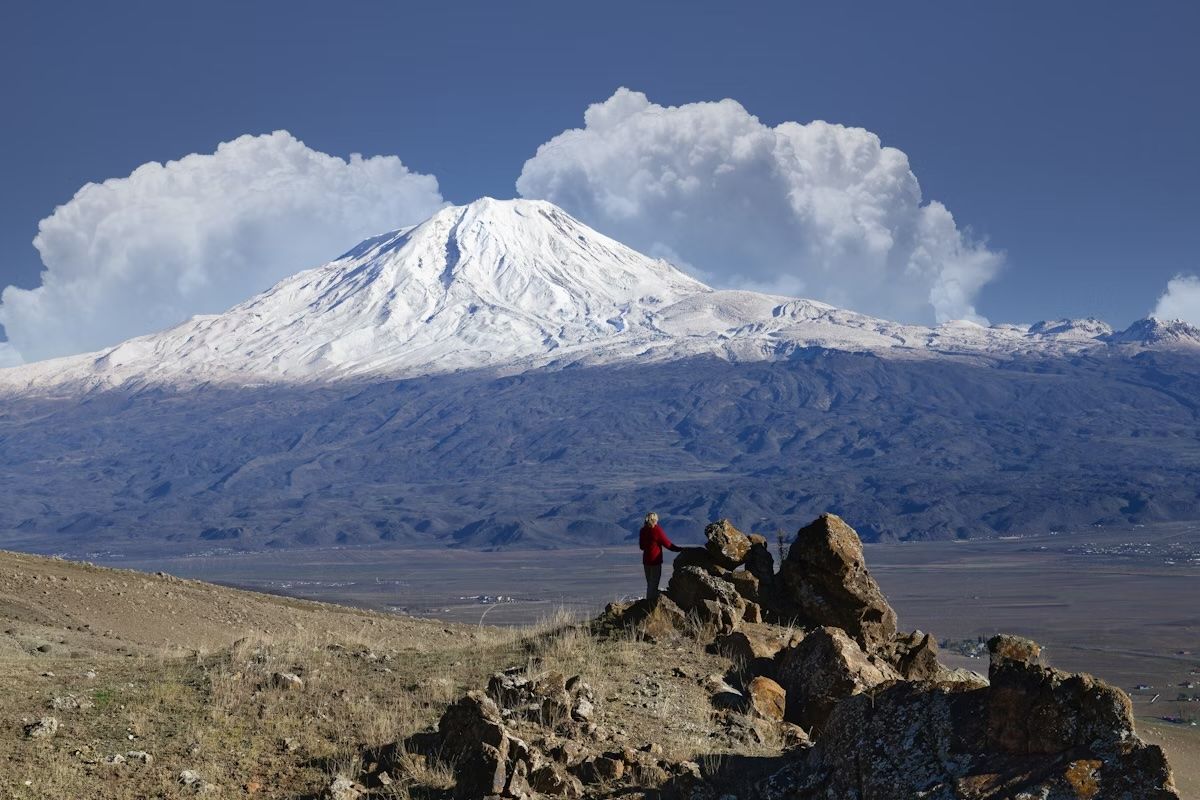 Il monte Ararat al confine tra Turchia e Armenia. GTW/Shutterstock