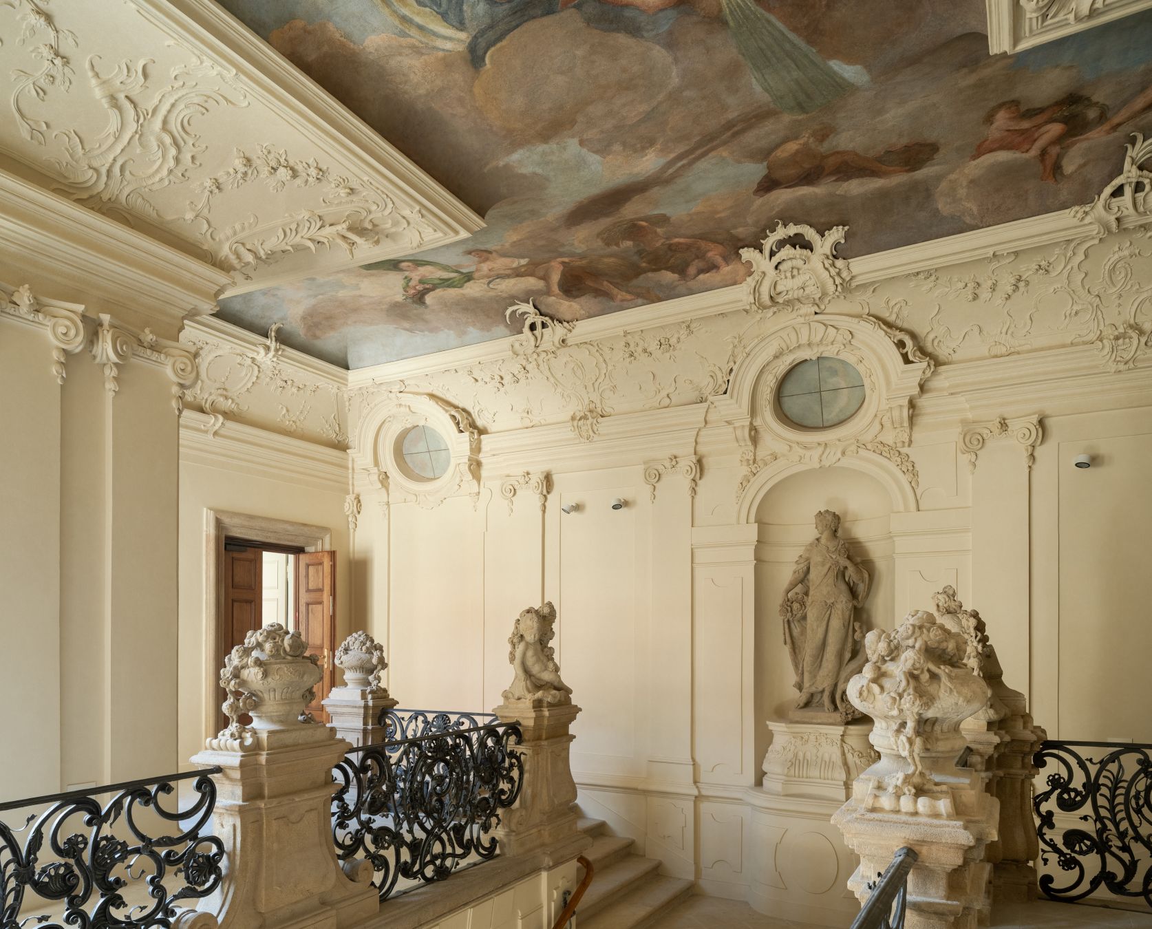 L’interno del Savarin Palace, Na Příkopě Street, Praga © Crestyl