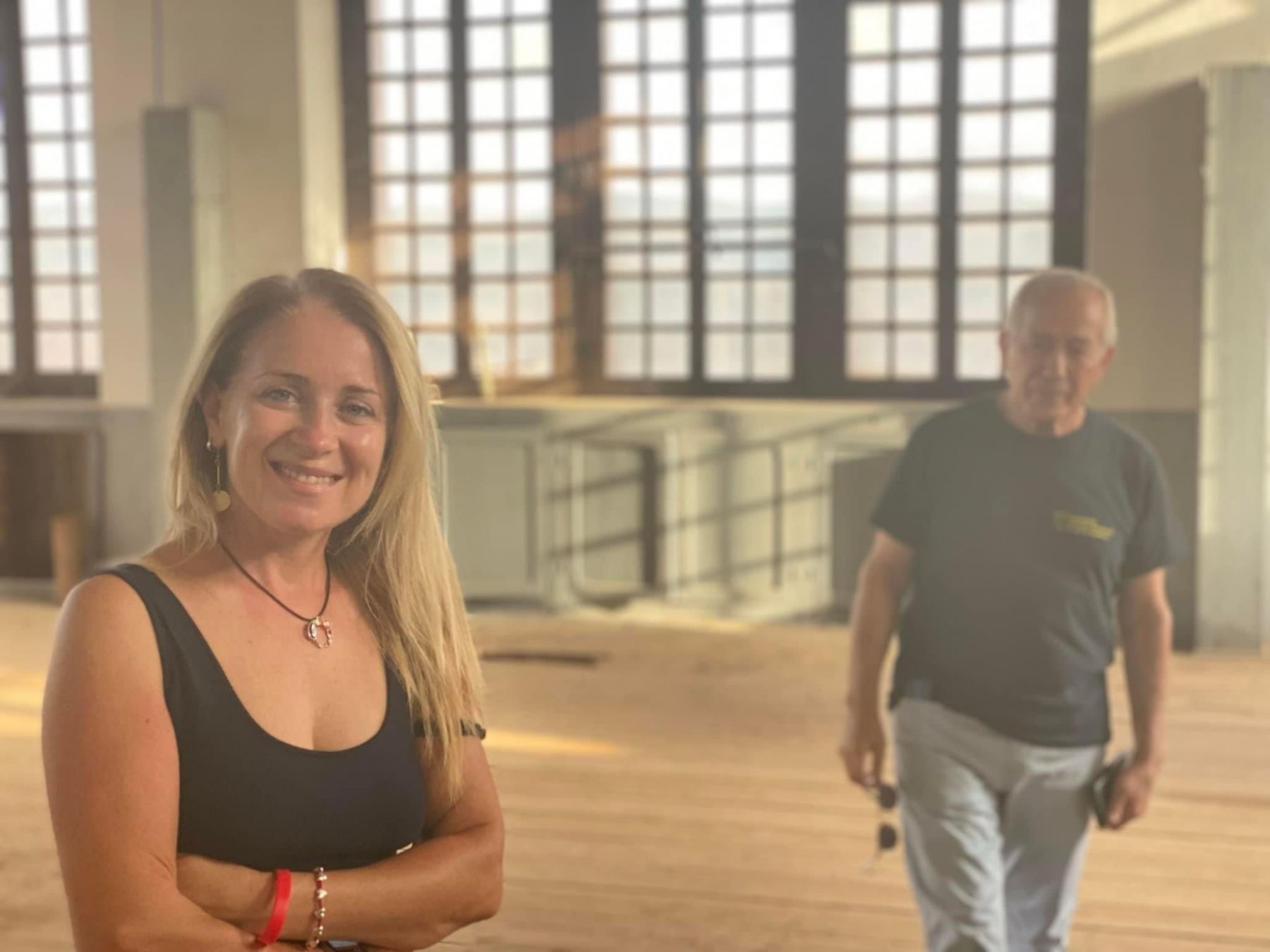 Valentina e Giampiero nella miniera di Monteponi, ora restaurata a spazio espositivo, nel cui sottosuolo Pinna ha vissuto un anno @Valentina Lo Surdo