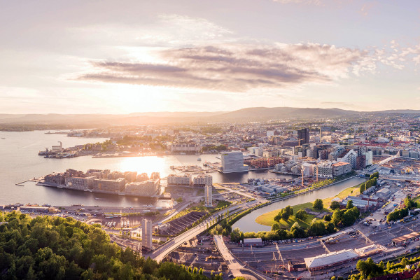 Oslo avvolta dalla luce del nord. Credits minstemann / Shutterstock
