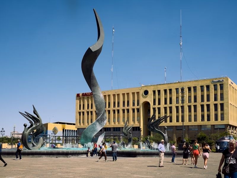 Tapatia Square, Guadalajara, Jalisco. ValenPh/Shutterstock