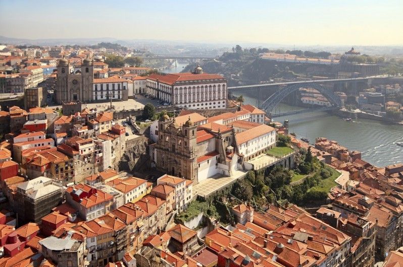 Porto sta vivendo una rinascita creativa. Ed è anche un affarone. Immagine di rusm/E +/Getty Images