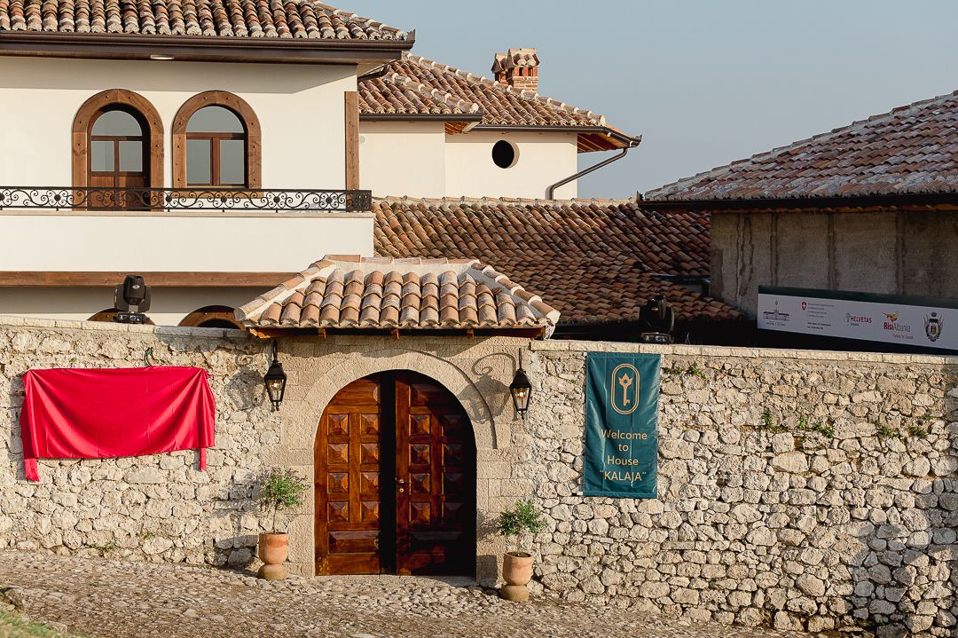 Uno degli edifici dell’albergo diffuso di Kruja ©dorian mahmutaj