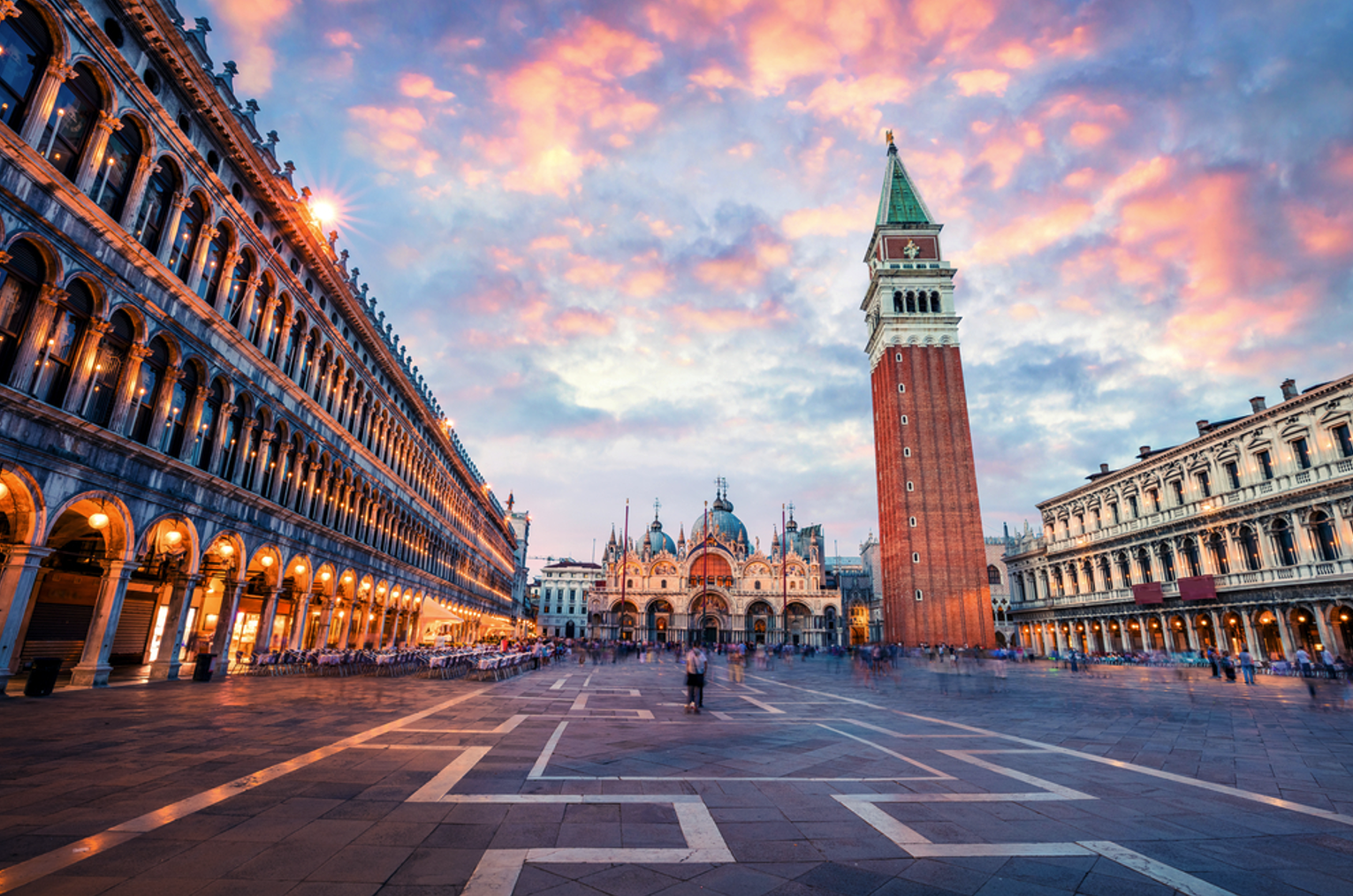 a San Marco, quando scende la sera. Credits Andrew Mayovskyy / Shutterstock