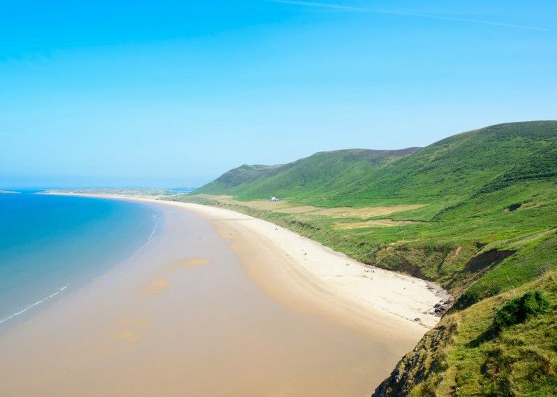 Rhossili Bay si trova nella penisola di Gower, nominata a pieno diritto prima Area of Outstanding Natural Beauty del Regno Unito. Galles. ©Johnny Gre