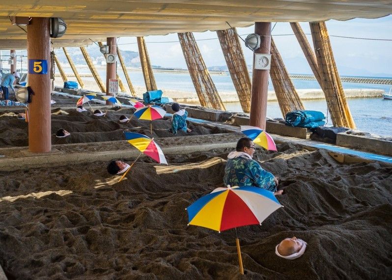 Sabbiature (Sunamushi) a Ibusuki, Kagoshima, Kyushu, Giappone ©brize99/Shutterstock