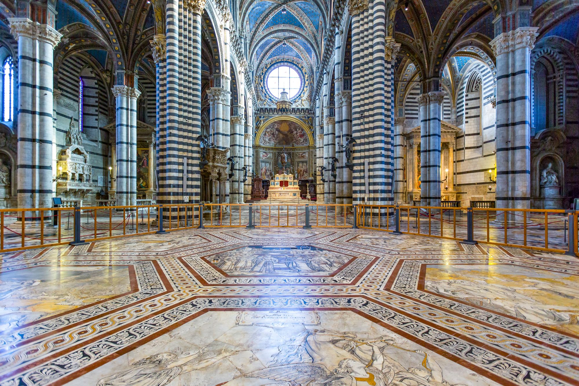 Particolare del Pavimento scoperto del Duomo di Siena©Gimas / Shutterstock
