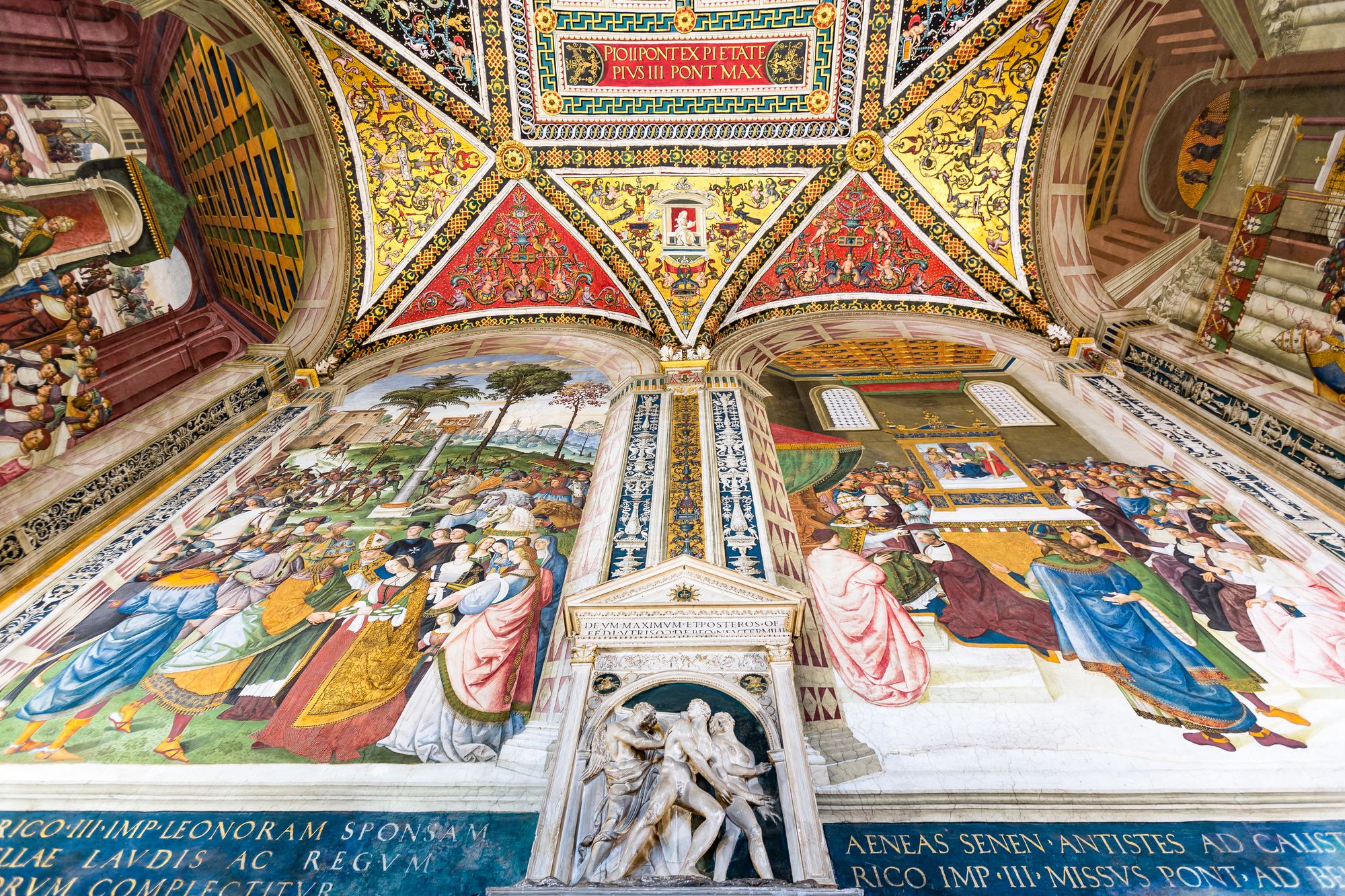 Particolare della Libreria Piccolomini, Siena ©Gimas / Shutterstock
