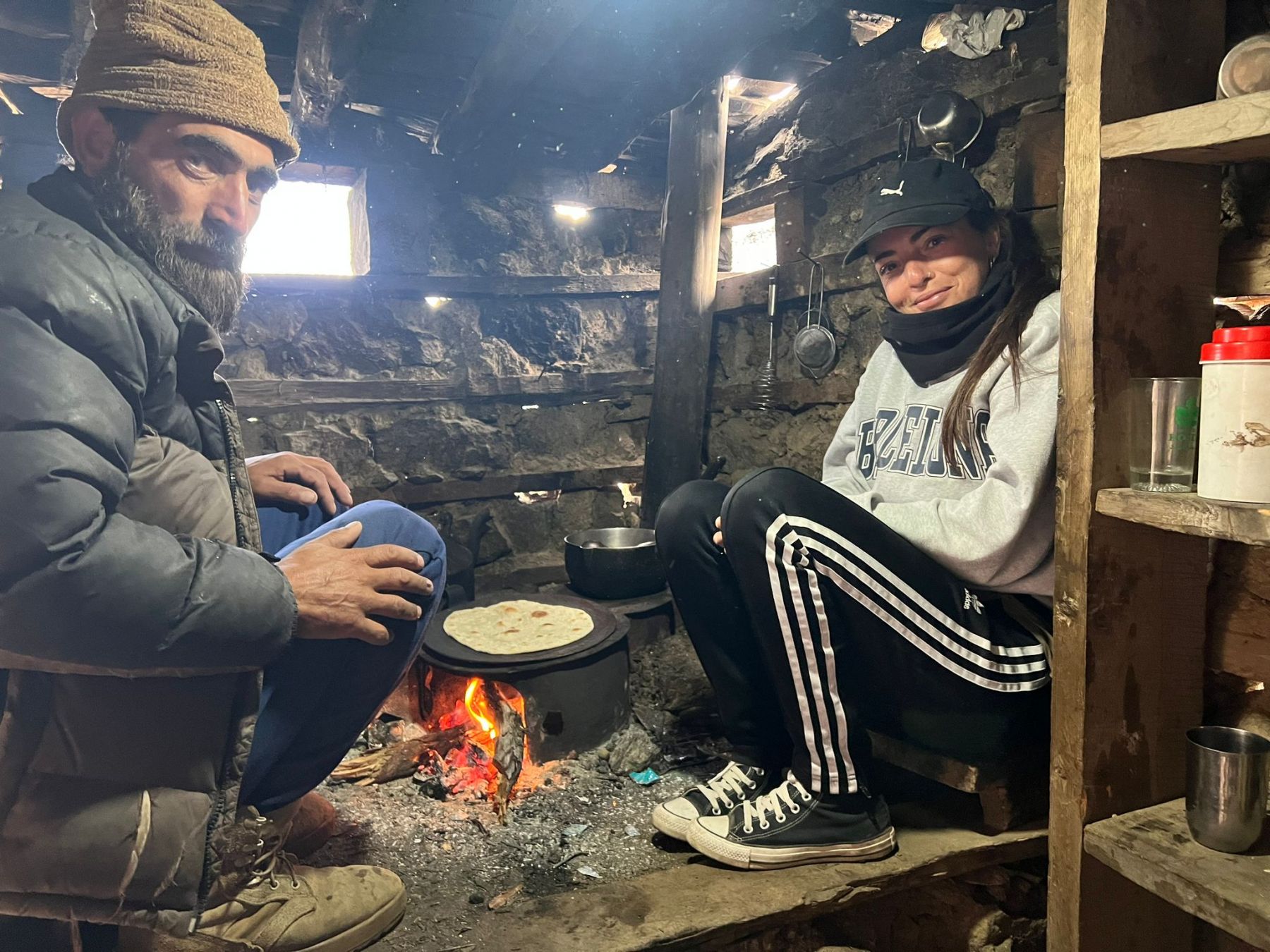 Alessia al campo base durante un trekking in Pakistan. Foto gentilmente concessa da Alessia Piperno