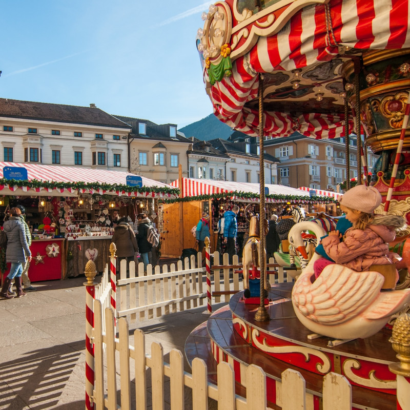 Mercatino di Natale a Bolzano ©Simone Padovani/Shutterstock