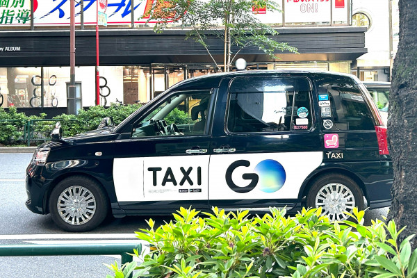 Breve guida pratica per prendere un taxi in Giappone