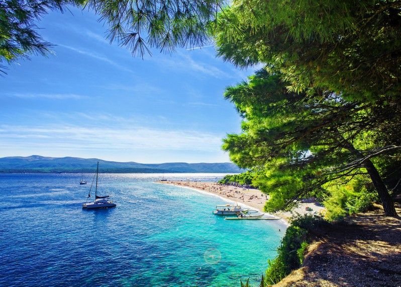 Tra le acque blu e l'interno ricco di parchi, la Croazia è perfetta per un viaggio ricco di adrenalina. ©artem evdokimov/Shutterstock