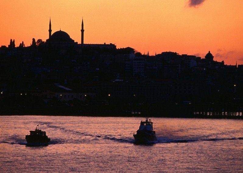 Tramonto sul Corno d’Oro, Istanbul.©Phil Weymouth/Lonely Planet