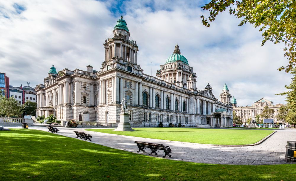 Il municipio di Belfast. Credits Nahlik / Shutterstock