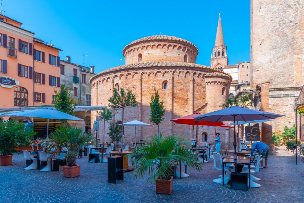 Rotonda di San Lorenzo, Mantova ©trabantos / Shutterstock