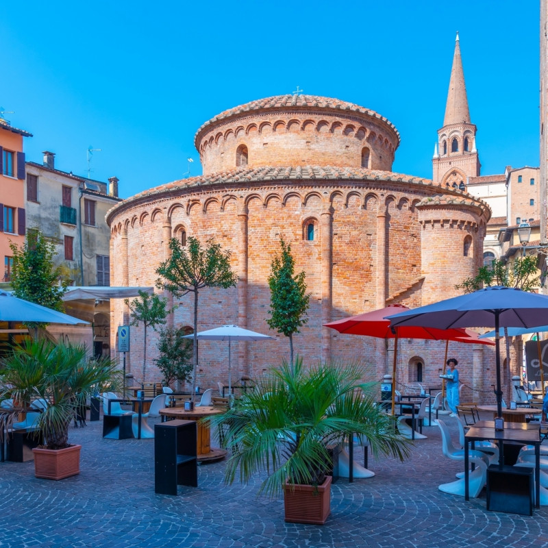 Rotonda di San Lorenzo, Mantova ©trabantos / Shutterstock