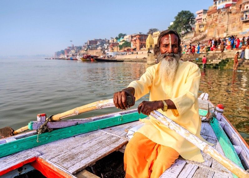 Un sadhu è un asceta induista che si dedica alla meditazione e alla pratica dello yoga: forse proprio l'esempio che vi serve per superare la crisi. ©h