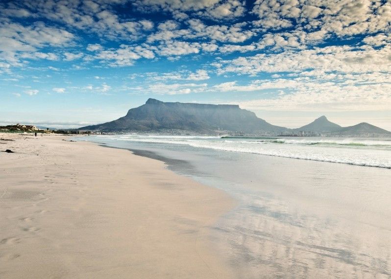Una spiaggia deserta a Western Cape, Sudafrica. ©Gary Latham/Lonely Planet