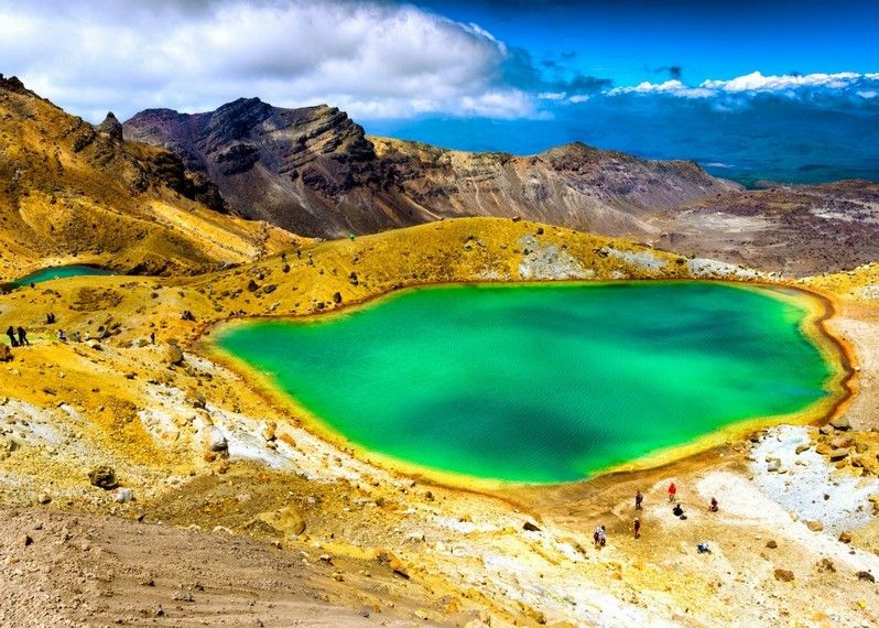 Uno dei laghi che si incrociano nel parco di Tongariro, Nuova Zelanda. ©Breathing Images/Getty Images