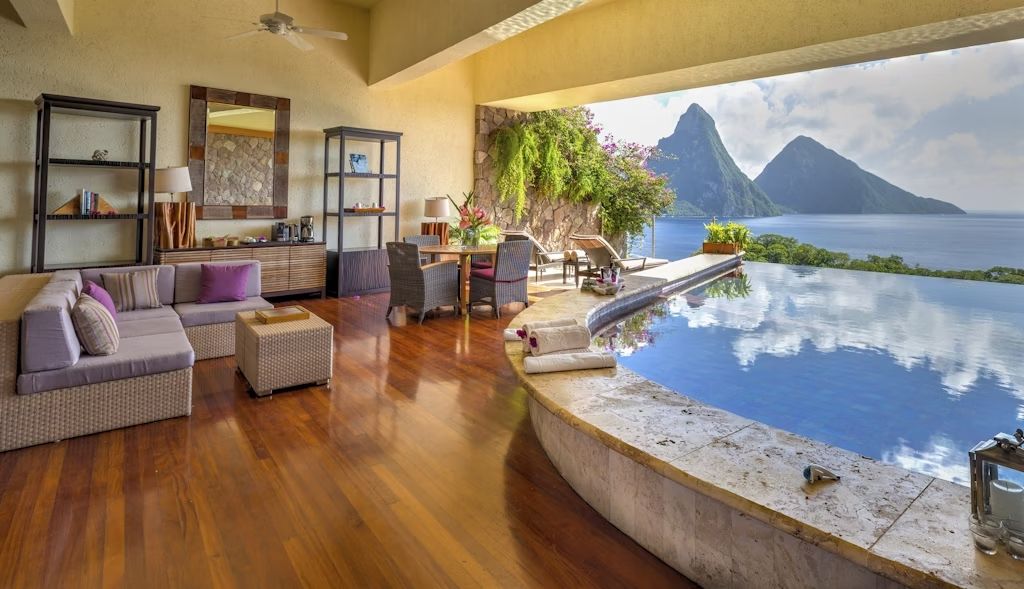 Una delle meravigliose piscine del Jade Mountain. © Jade Mountain, St. Lucia