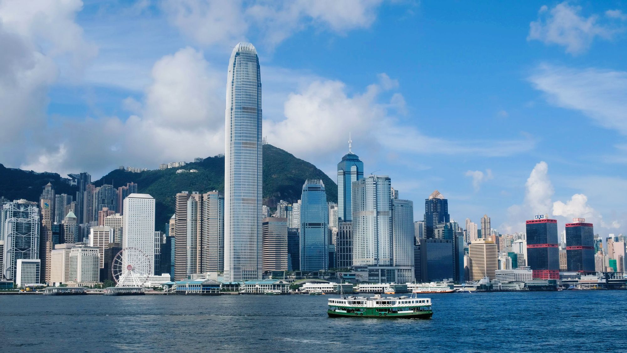 L’inconfondibile skyline di Hong Kong ©estherpoon/Shutterstock