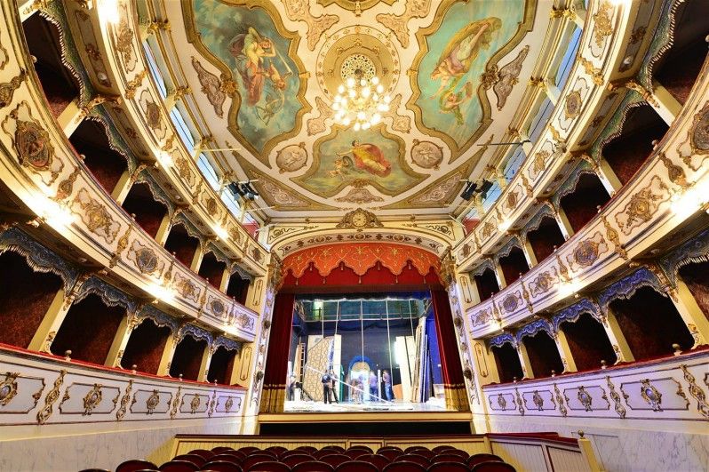 Veduta dell'interno del Teatro Verdi a Busseto © Giuseppe Cacace / Getty Images