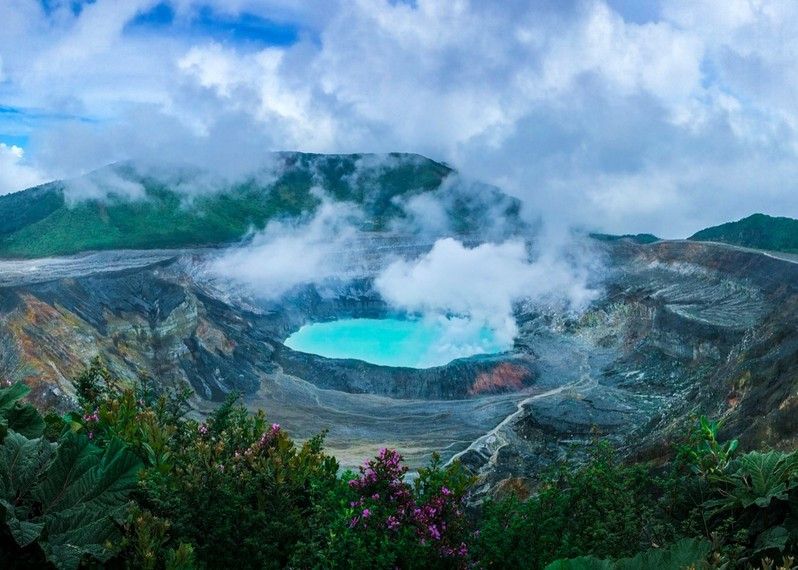Vulcano Poas, Costa Rica. ©RCDIGITALPHOTOGRAPHY/Getty Images