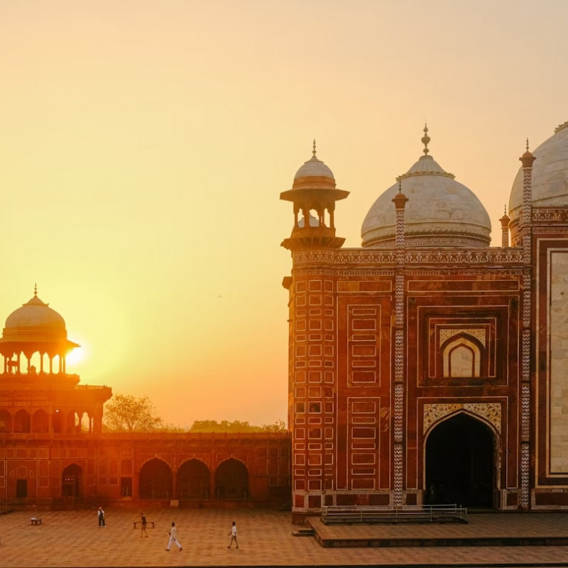 Alba dal Taj Mahal. Tutte le immagini sono di Annie Greenberg/Lonely Planet.