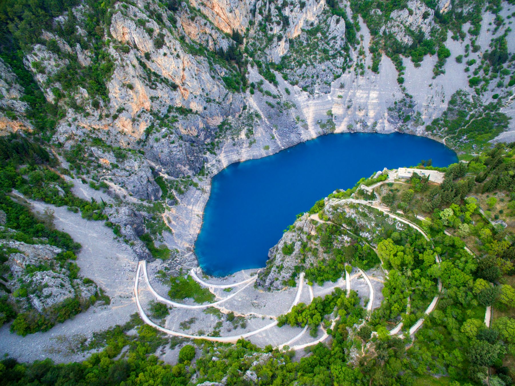 lago blu di Imotski
