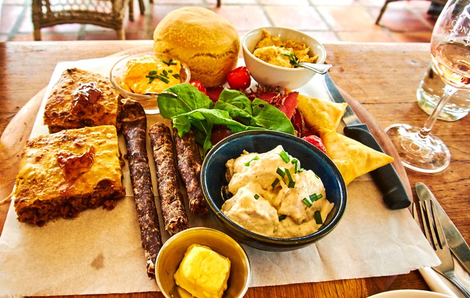 Incontro tra Olanda e Africa in un ristorante di Cape Town. Credits Thomas Brissiaud / Shutterstock