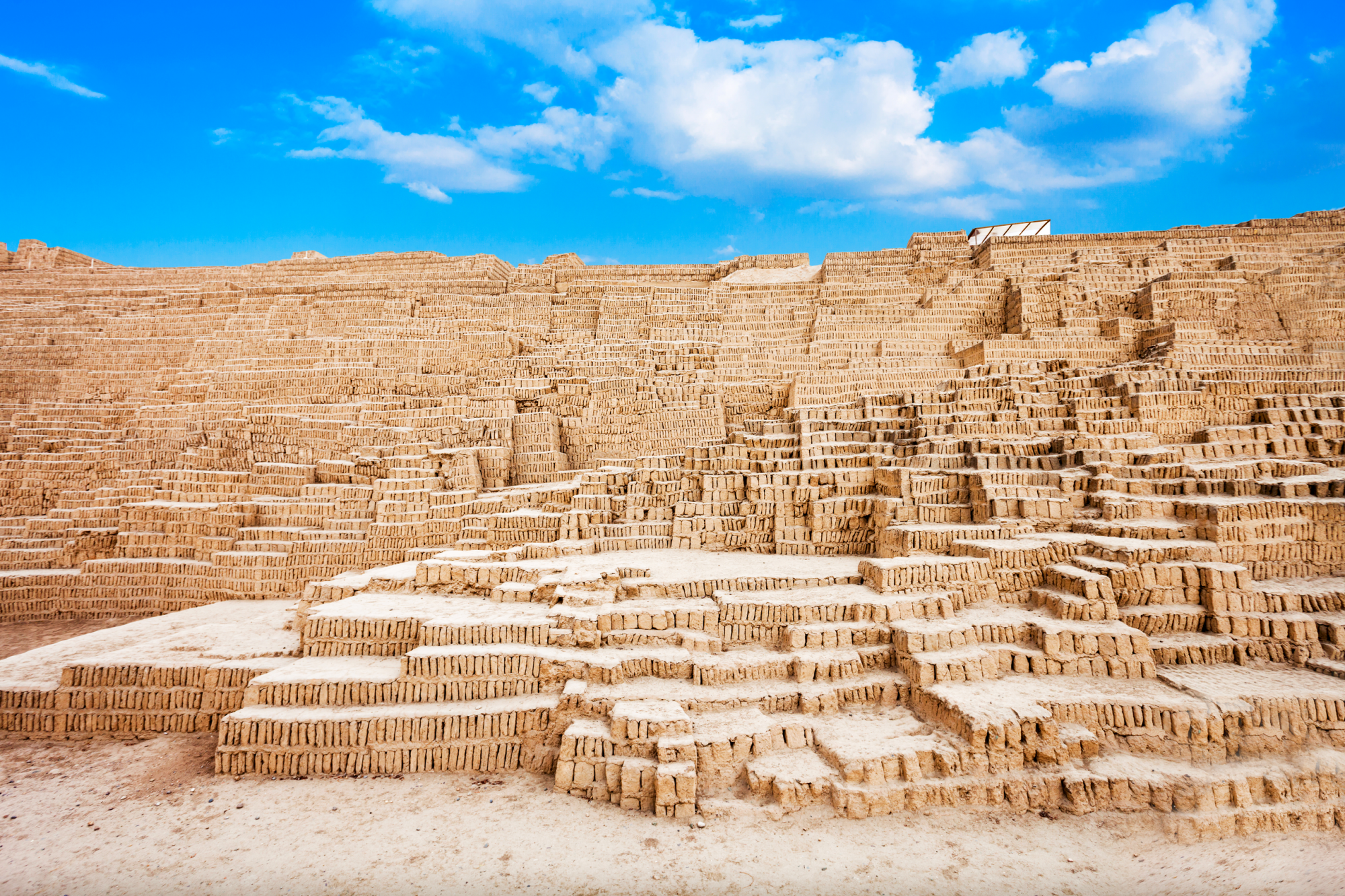 L’incredibile Huaca Pucllana sorge nel quartiere di Miraflores, a Lima © saiko3p / Getty Images