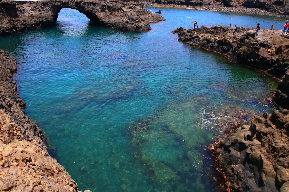 Le piscine naturali di Salinas; © Elena Ska/Shutterstock