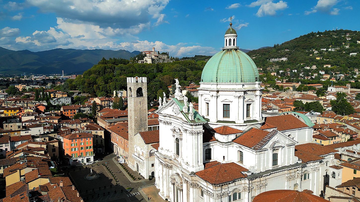 Brescia dal drone. Credits Luca Schilirò