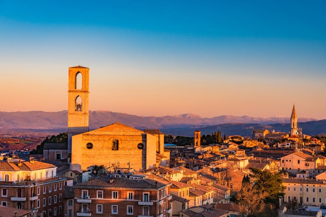 La Cattedrale di San Lorenzo e il centro di Perugia. Credits Marco Bicci / Shutterstock