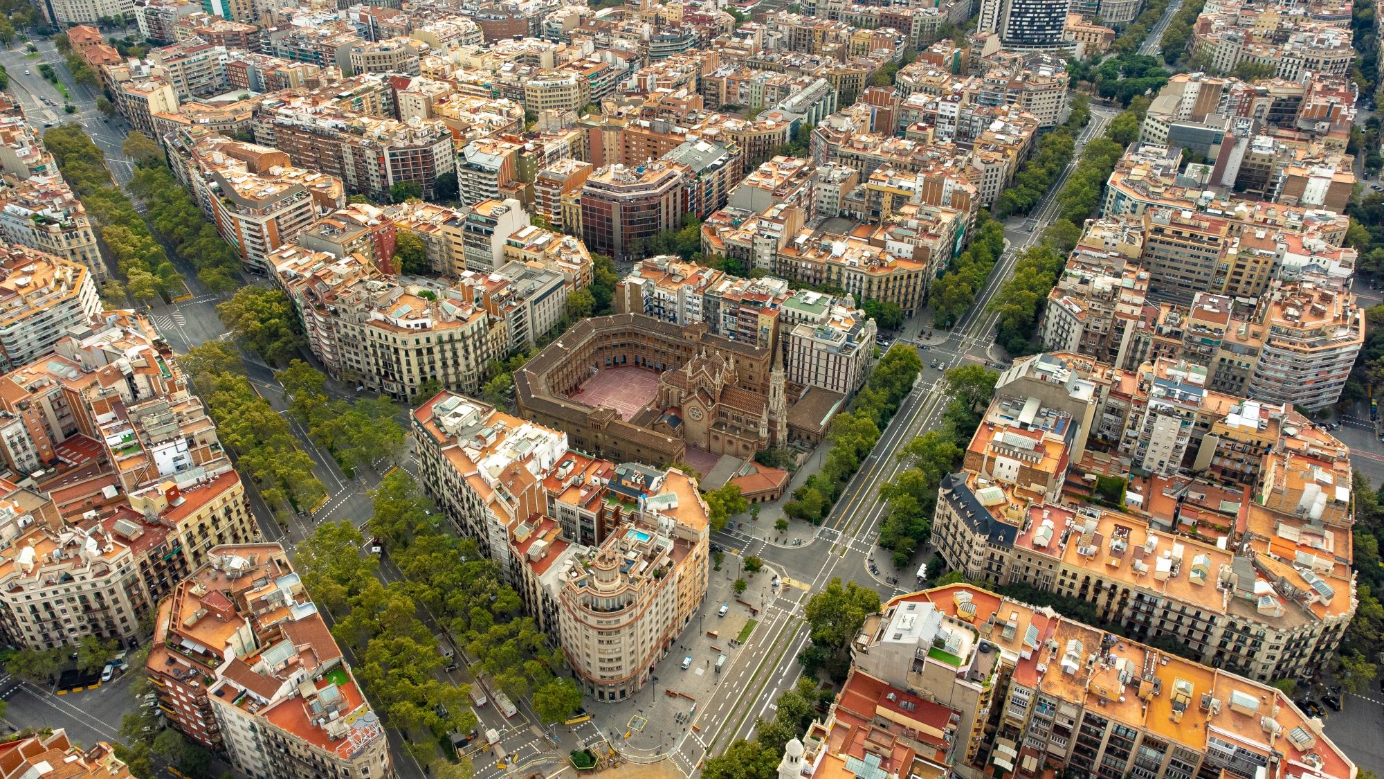 Barcellona, artistica anche nella sua planimetria. Credits FranciscoMarques / Shutterstock