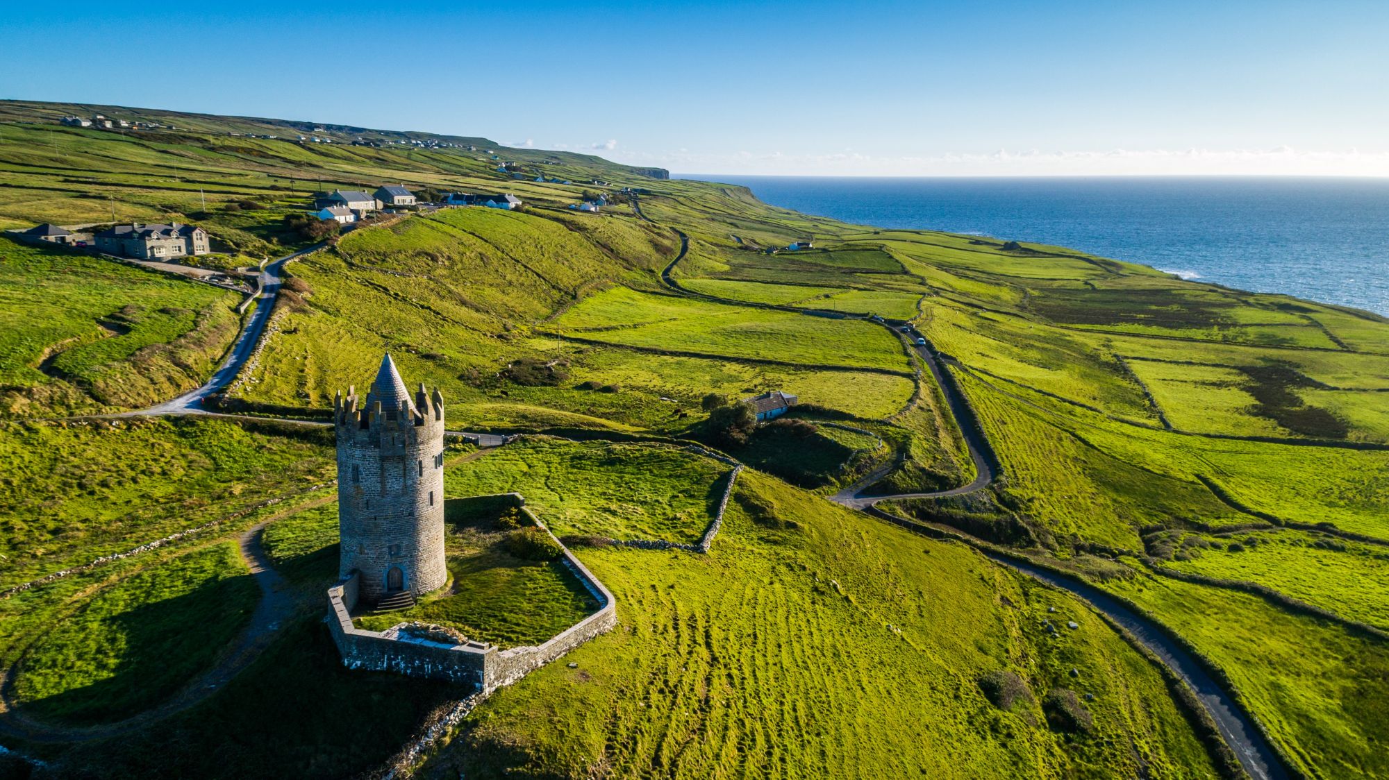 Doonagore Castle, Doolin. Credits Turismo Irlandese