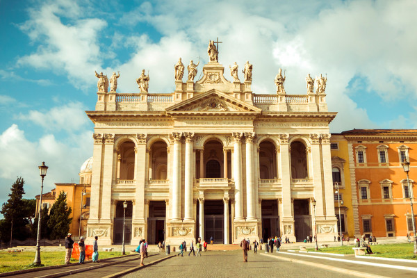 San Giovanni in Laterano: imponenza iconica. Credits Tatyana Vyc / Shutterstock
