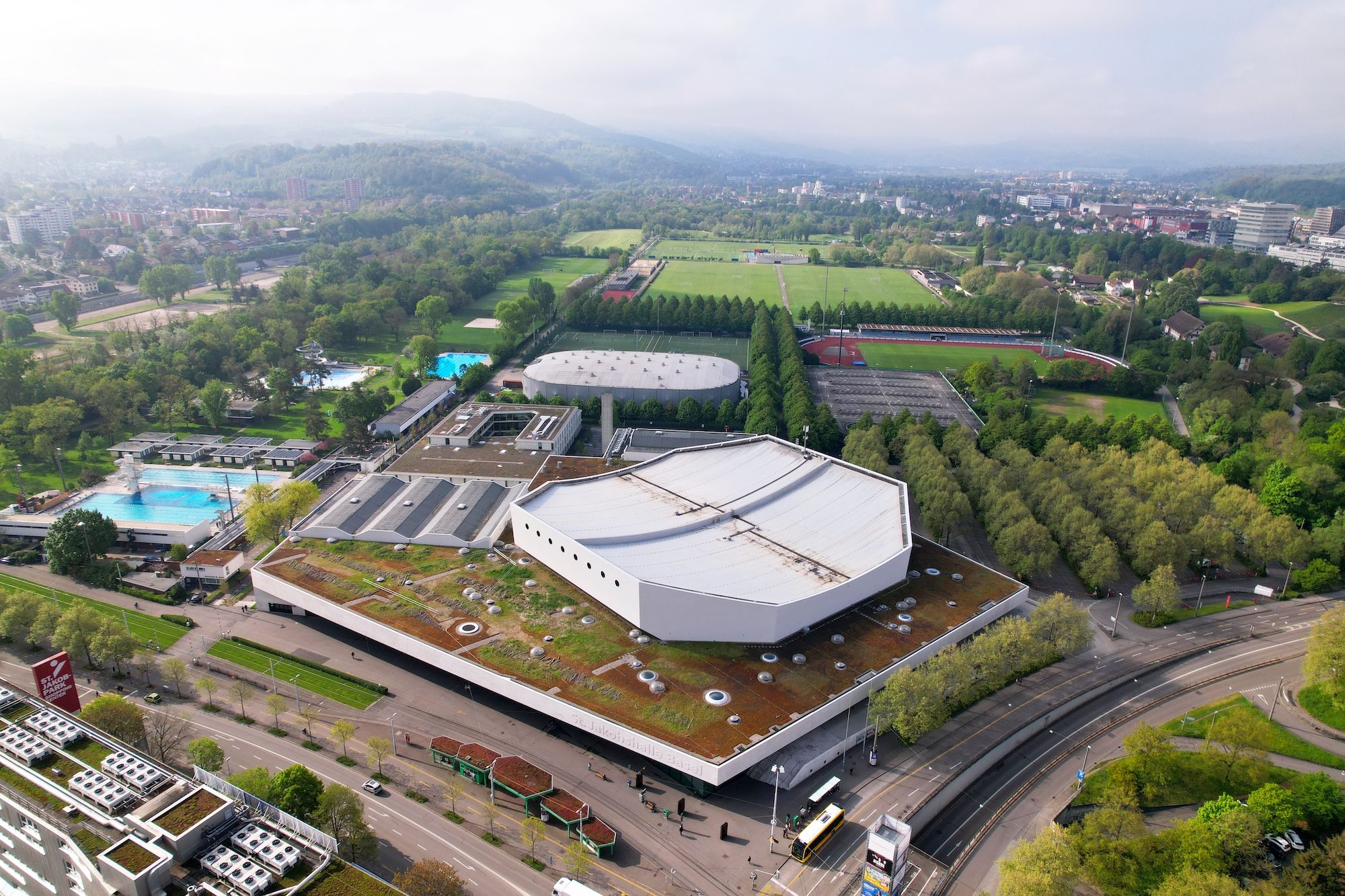 La St. Jakobshalle, una delle arene più moderne e multifunzionali d’Europa ©Michael Derrer Fuchs/Shutterstock