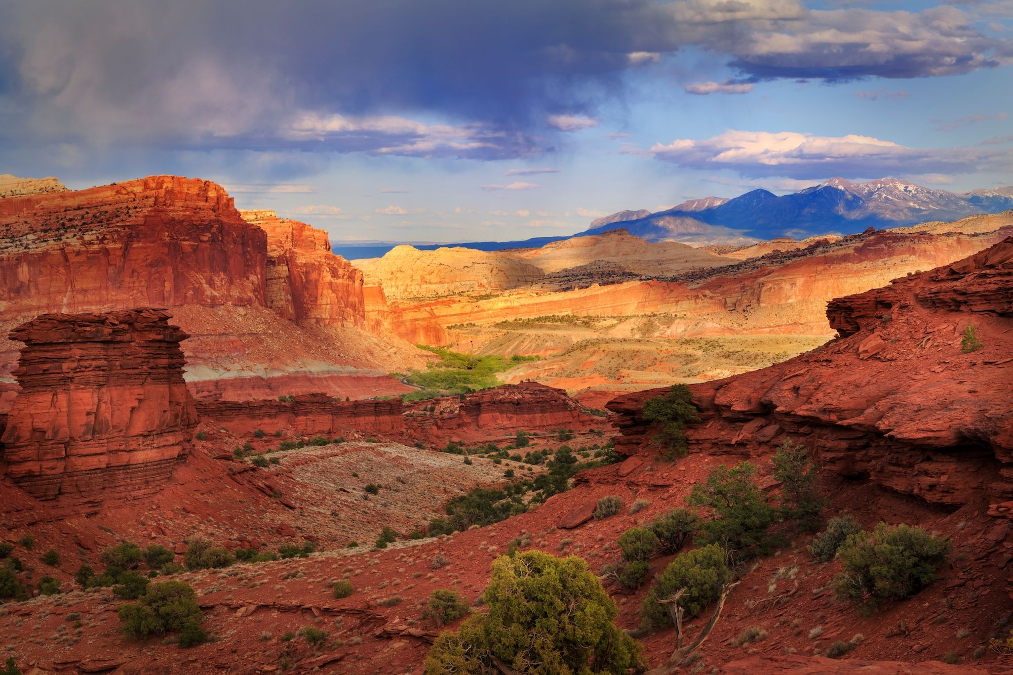 La vista su Sulpher Creek e sul Waterpocket Fold ©Chris Curtis/Shutterstock