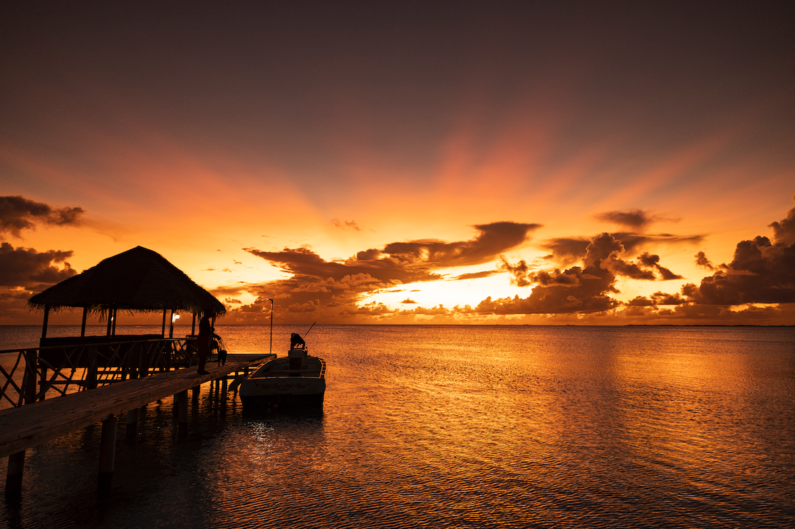 Splendido tramonto a Fakarava. Credits Grégoire Le Bacon