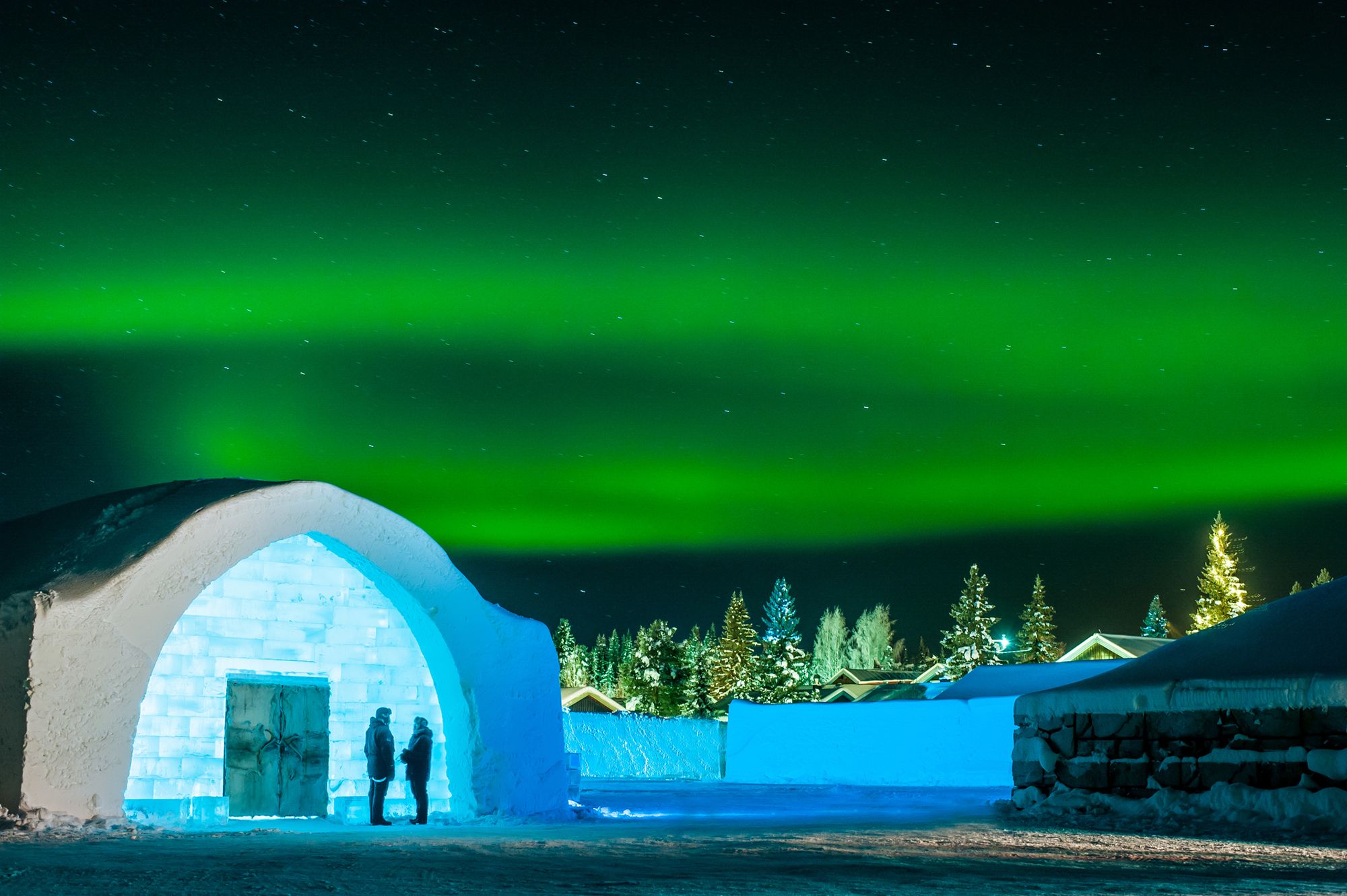 L’entrata dell’ICEHOTEL. Photo Asaf Kliger. © ICEHOTEL www.icehotel.com